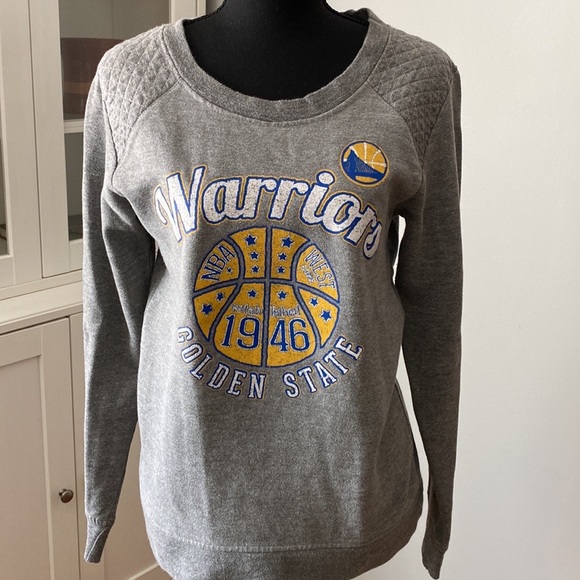 Golden State Warriors Slim Fit Sweatshirt
Size: Medium - Picture 3 of 5